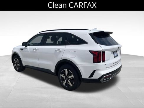 Used 2021 Kia Sorento S FWD image 5