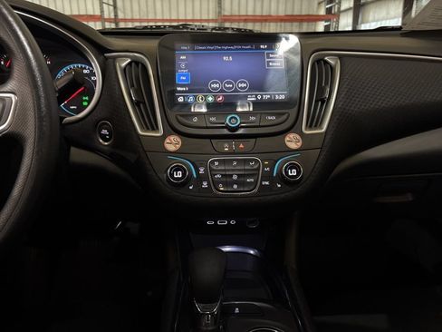 Used 2023 Chevrolet Malibu LT FWD image 26