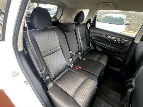 Certified 2019 Nissan Rogue SV image 20