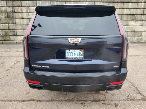 Certified 2024 Cadillac Escalade Sport Platinum image 4