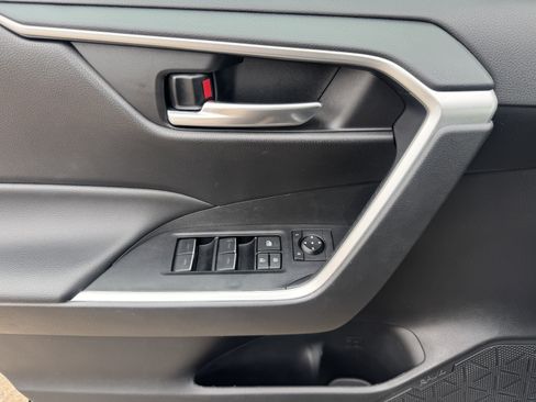 Certified 2025 Toyota RAV4 XLE image 9