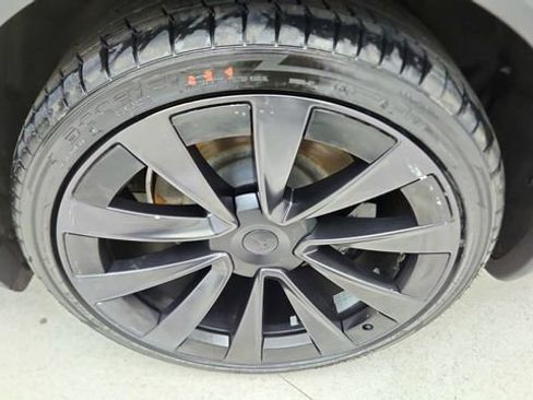 Used 2022 Tesla Model X image 63