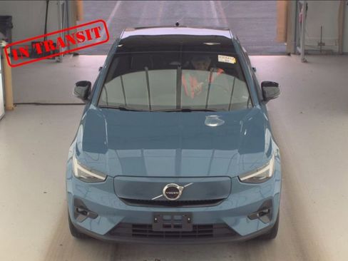 Used 2023 Volvo C40 P8 Recharge Ultimate w/ Protection Package Premier image 20
