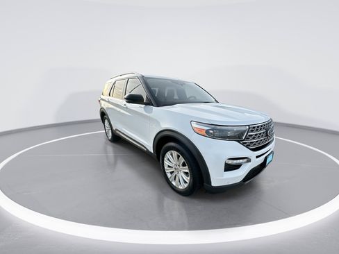 Used 2020 Ford Explorer Limited AWD/4WD image 2