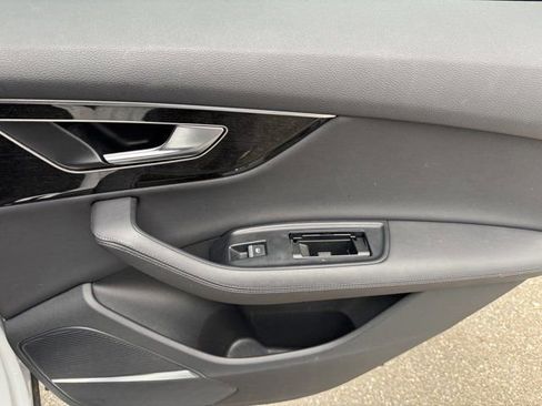 Used 2023 Audi Q7 3.0T Premium Plus w/ Premium Plus Package image 32