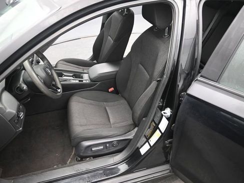 Used 2024 Honda Accord EX image 11