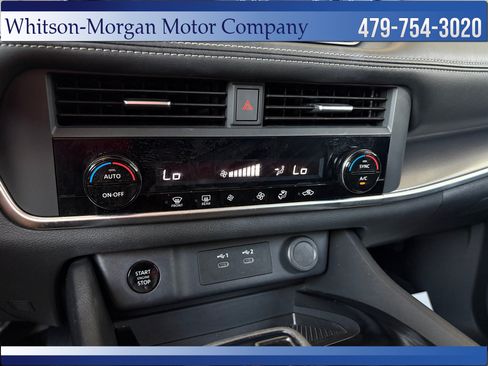 Used 2024 Nissan Rogue SV FWD image 25
