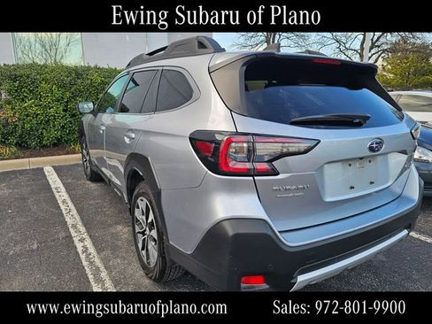 Used 2023 Subaru Outback Limited XT image 3