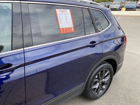 Certified 2022 Volkswagen Tiguan SE FWD image 58