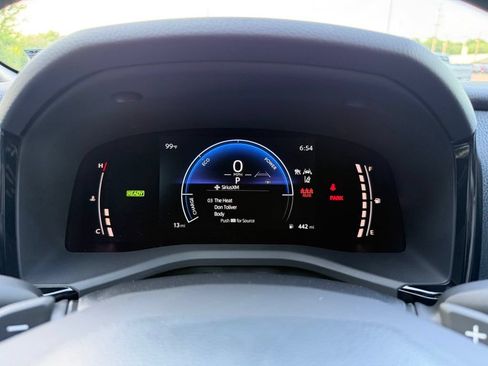 Used 2026 Toyota Camry SE FWD image 11