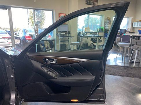 Used 2014 INFINITI Q50 Premium w/ Deluxe Technology Package image 17