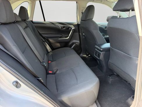 Used 2024 Toyota RAV4 LE AWD/4WD image 9