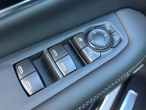 New 2026 GMC Yukon XL Elevation image 20