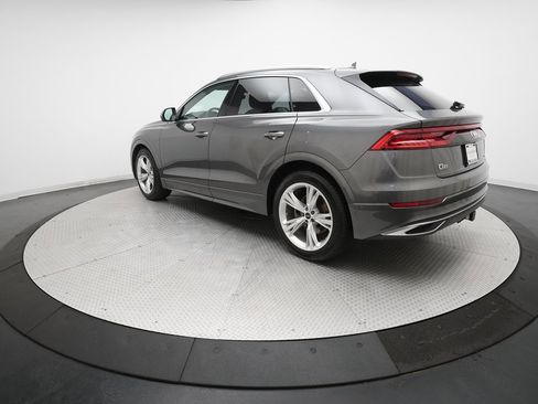 Used 2023 Audi Q8 Prestige image 13