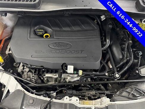 Used 2018 Ford Escape SE image 9