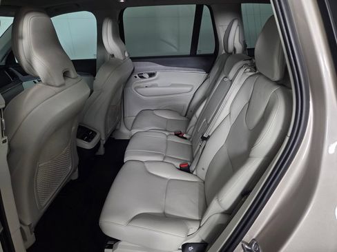 Used 2023 Volvo XC90 B6 Plus w/ Protection Package Premier AWD/4WD image 22