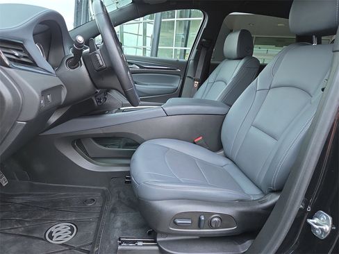 Used 2024 Buick Enclave Essence image 13