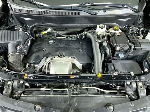 Used 2020 Chevrolet Equinox LT w/ Midnight Edition image 28