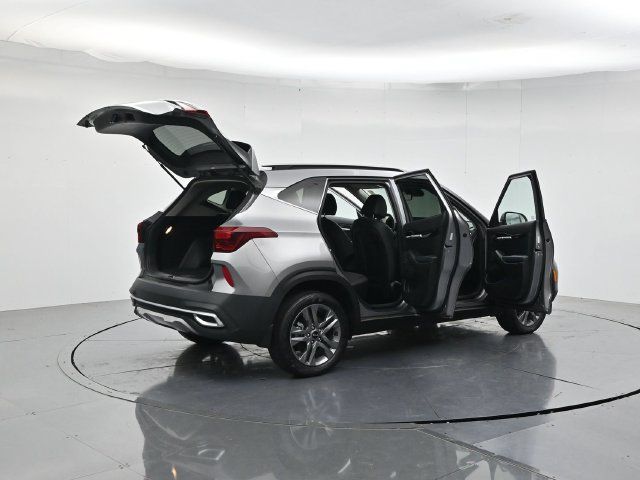 Used 2021 Kia Seltos S AWD/4WD image 50