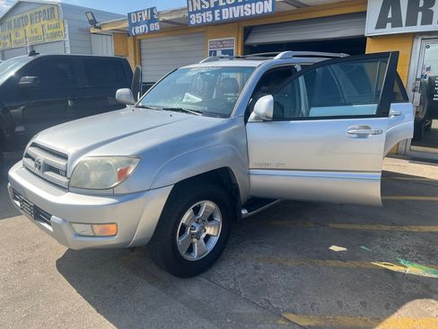 Used 2004 Toyota 4Runner Limited AWD/4WD image 9