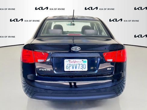 Used 2011 Kia Forte EX w/ Premium Pkg image 6