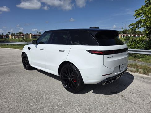 Certified 2025 Land Rover Range Rover Sport Dynamic SE AWD/4WD image 2