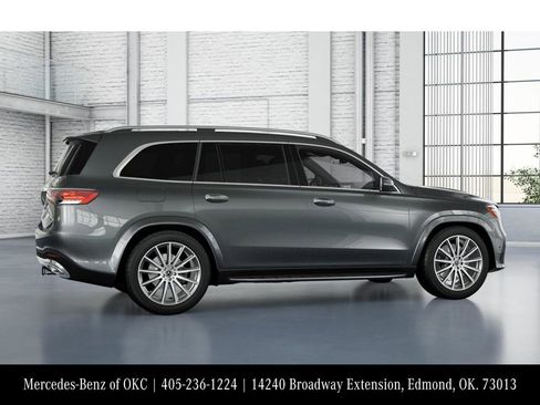 New 2026 Mercedes-Benz GLS 580 4MATIC image 18