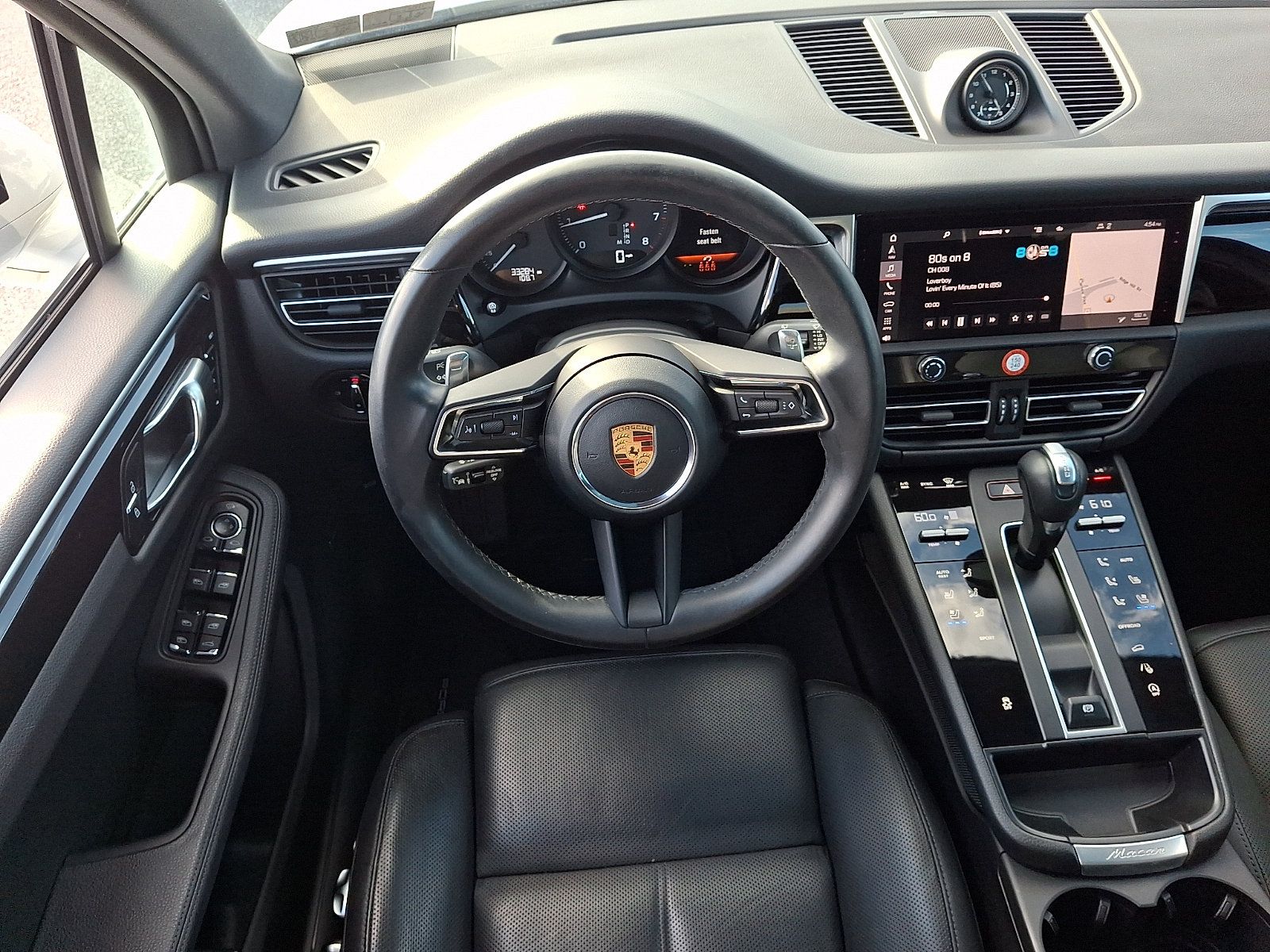 Used 2022 Porsche Macan AWD/4WD image 11