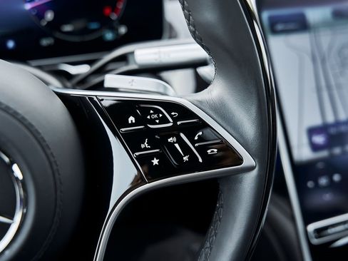 Used 2024 Mercedes-Benz S 580 4MATIC Sedan w/ AMG Line image 63