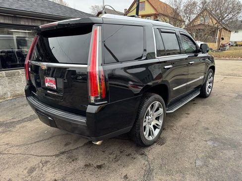 Used 2016 Cadillac Escalade Luxury image 6