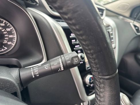 Used 2018 Nissan Murano SL w/ Midnight Edition Package FWD image 38