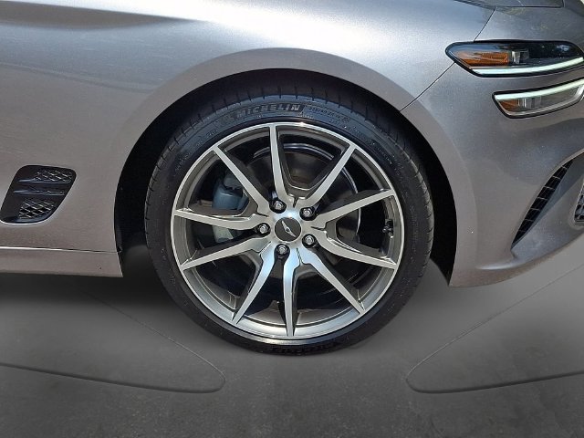 Used 2023 Genesis G70 2.0T RWD image 10