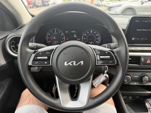 Used 2024 Kia Forte LXS FWD image 11