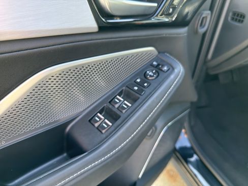 Certified 2024 Acura MDX SH-AWD w/ Technology Package image 15