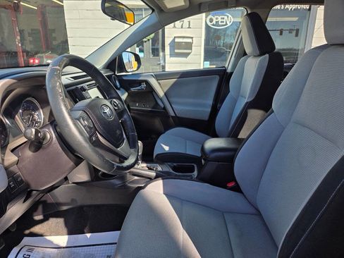 Used 2016 Toyota RAV4 XLE w/ Protection Package image 13