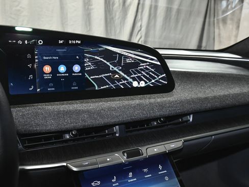 Used 2024 Lucid Air Grand Touring image 40