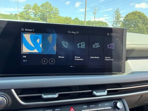 Used 2025 Hyundai Sonata SEL FWD image 10