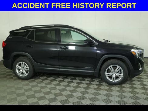 Used 2019 GMC Terrain SLE w/ Driver Convenience Package AWD/4WD image 2