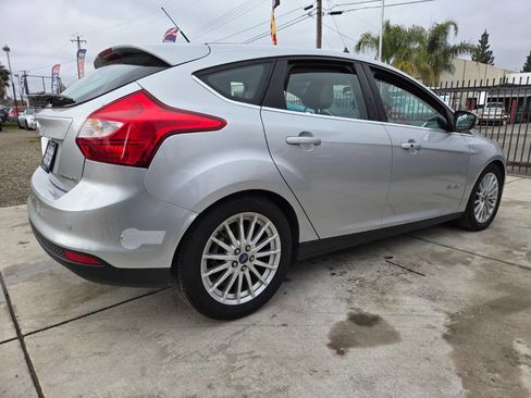 Used 2012 Ford Focus Electric Hatchback image 4
