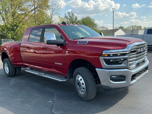 New 2026 RAM 3500 Laramie w/ Towing Technology Group AWD/4WD image 7