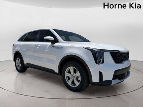 New 2026 Kia Sorento LX FWD image 2