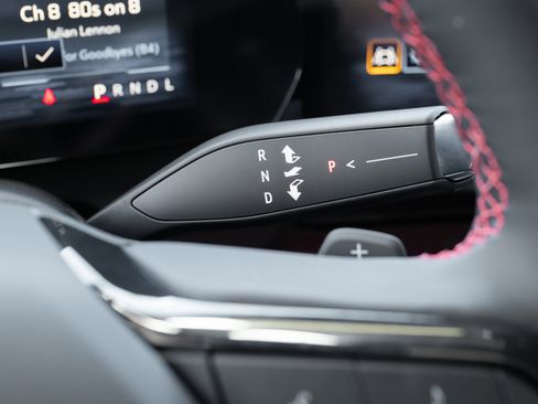 New 2026 Chevrolet Traverse RS image 24