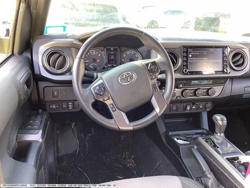 Used 2023 Toyota Tacoma TRD Off-Road image 9
