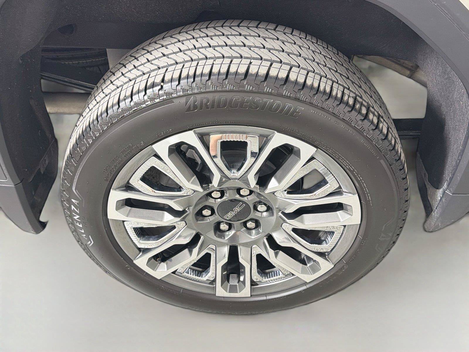 Used 2026 GMC Sierra 1500 Denali Ultimate AWD/4WD image 13