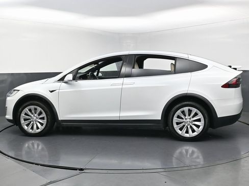 Used 2021 Tesla Model X Long Range image 7