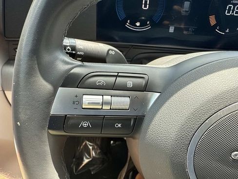 Certified 2024 Hyundai Kona SEL AWD/4WD image 28
