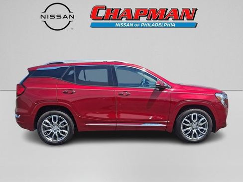 Used 2023 GMC Terrain Denali w/ Denali Premium Package AWD/4WD image 7