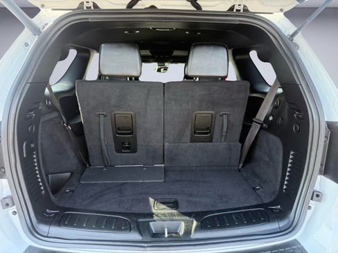 Used 2025 Dodge Durango GT AWD/4WD image 8