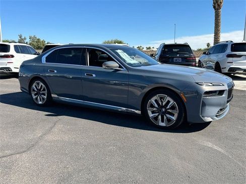 Certified 2024 BMW i7 xDrive60 image 5