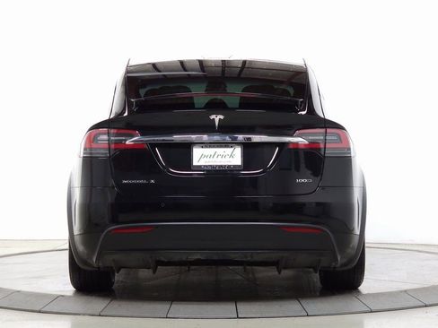 Used 2018 Tesla Model X 75D image 7